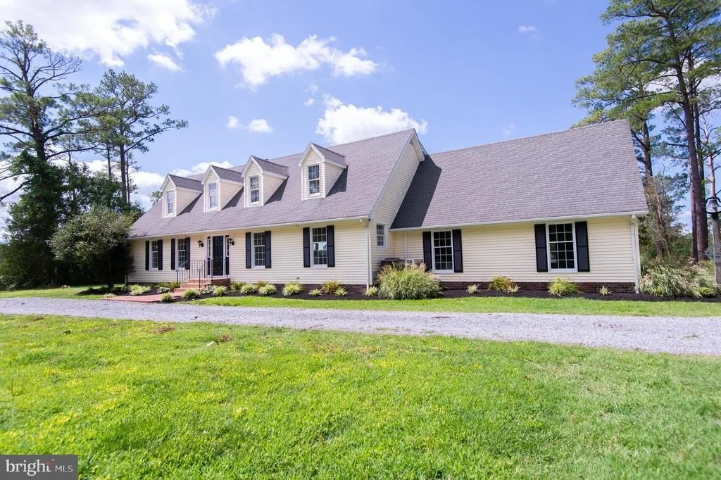 Photo of 1619 PERSEUS ROAD