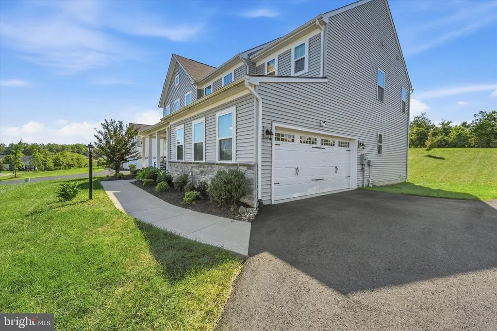 Photo of 6589 BOB WHITE DRIVE