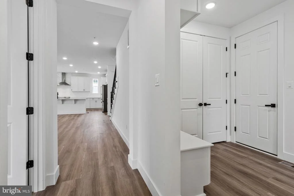 Photo of 2000 ARAM DRIVE