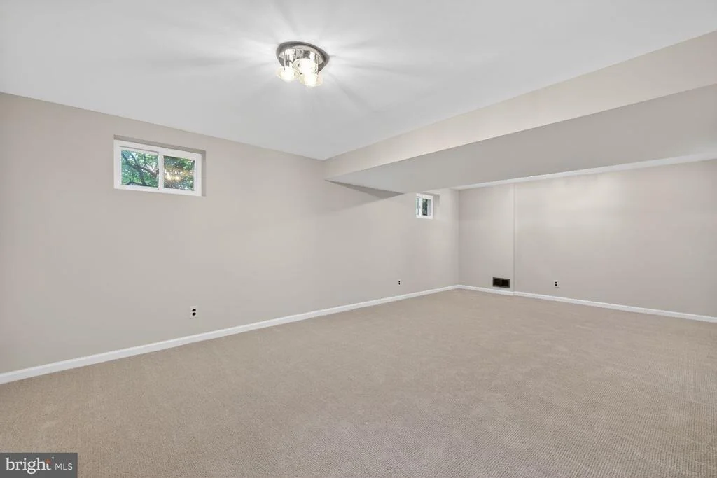 Photo of 1395 STRATTON DRIVE