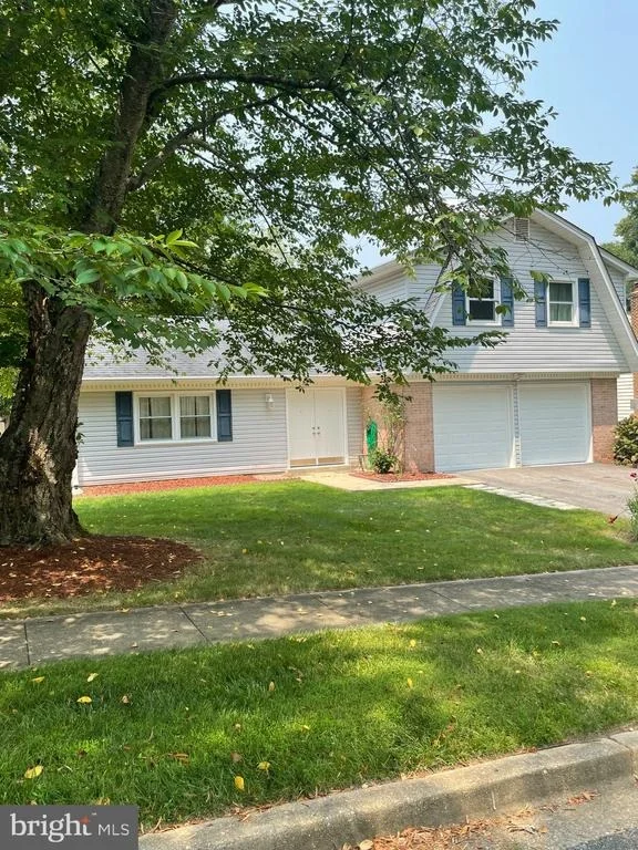 Photo of 9123 OLD BURTON CIRCLE