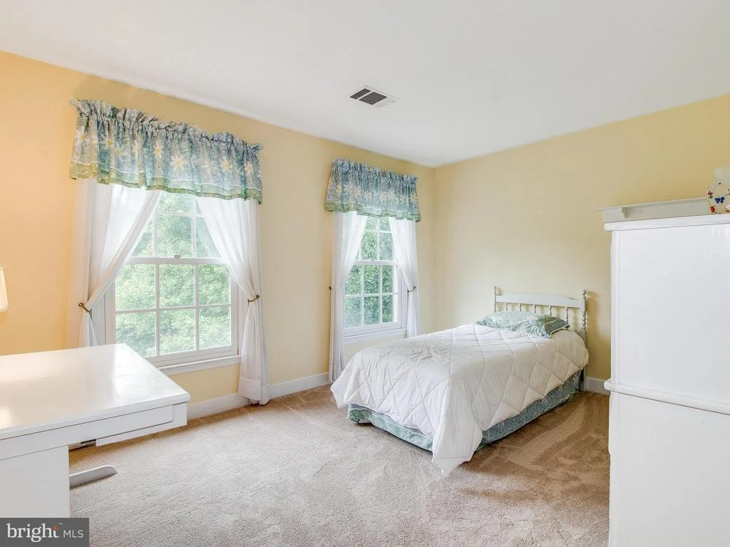 Photo of 22413 SWEETLEAF LANE