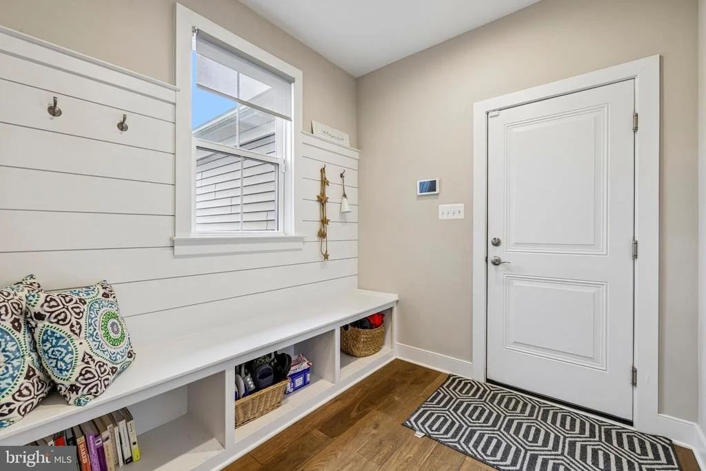 Photo of 1310 HOOK ROAD