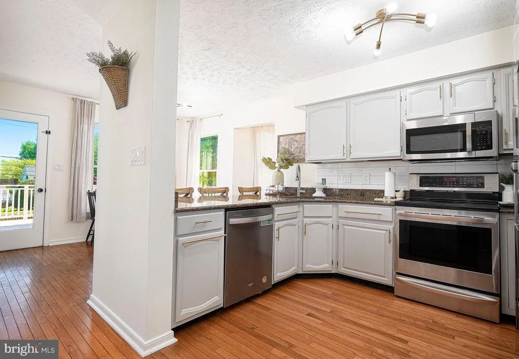 Photo of 1583 BENTLEY CIRCLE