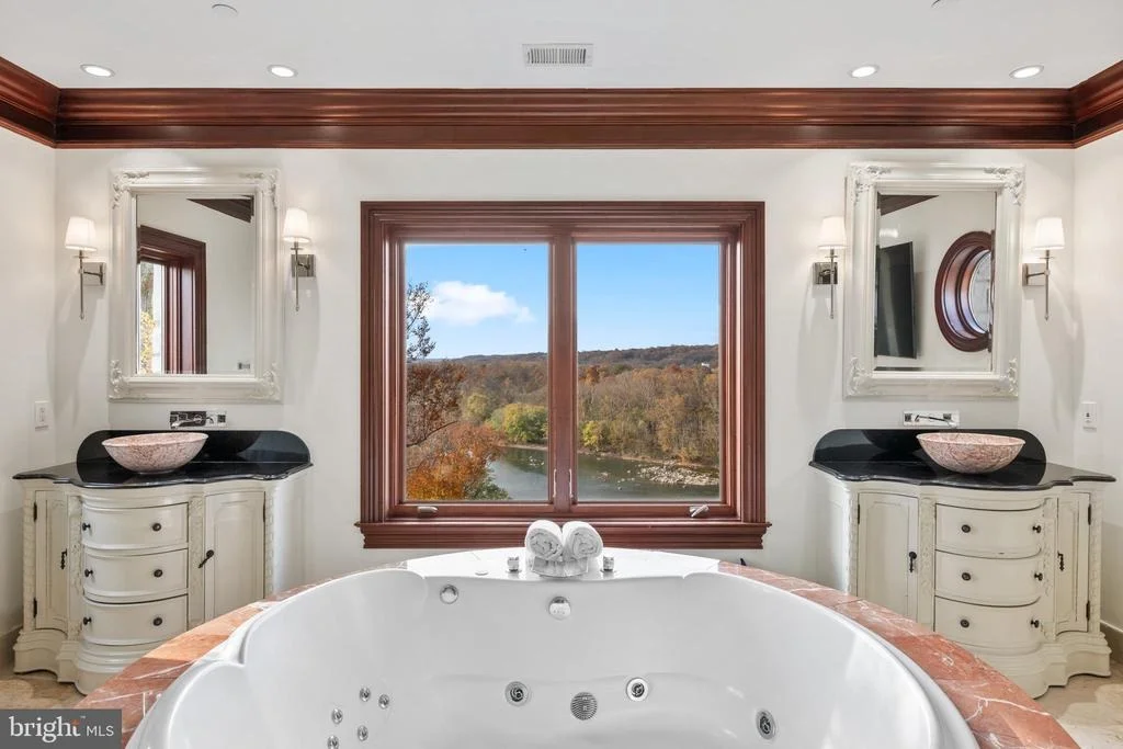 Photo of 612 RIVERCREST DRIVE