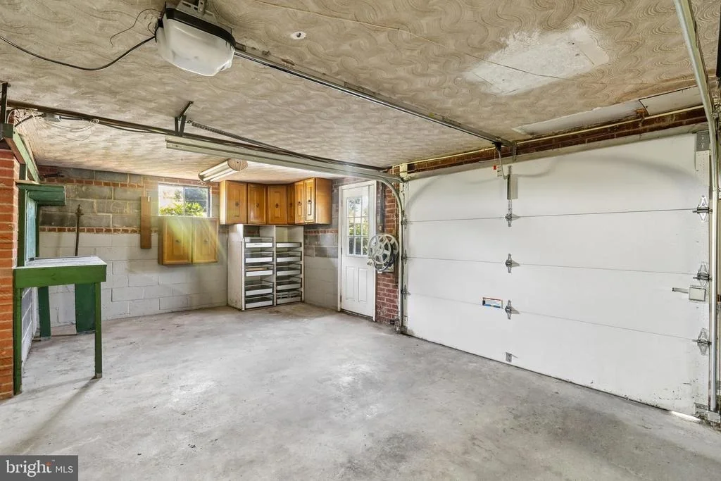 Photo of 400 SOUTHWEST DRIVE