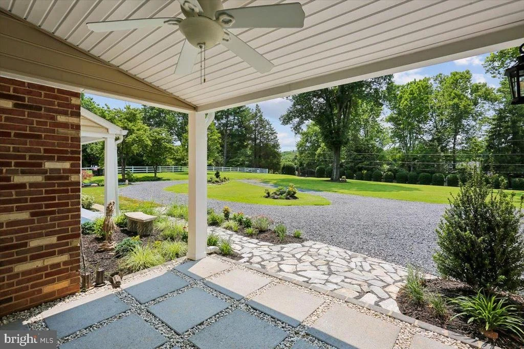 Photo of 14811 SPRINGFIELD ROAD