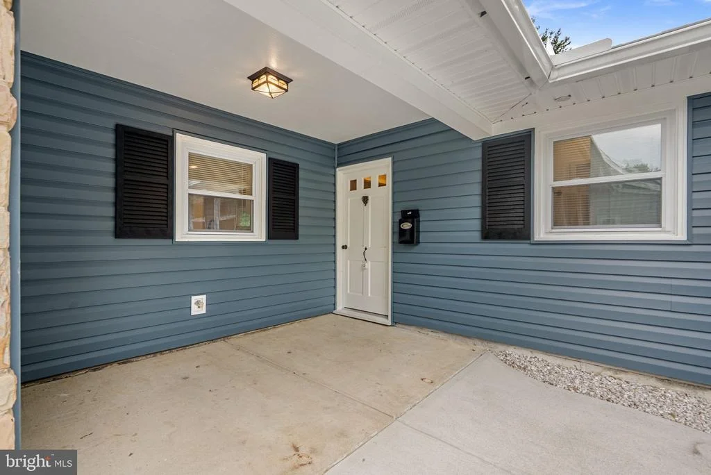Photo of 12211 MALIN LANE