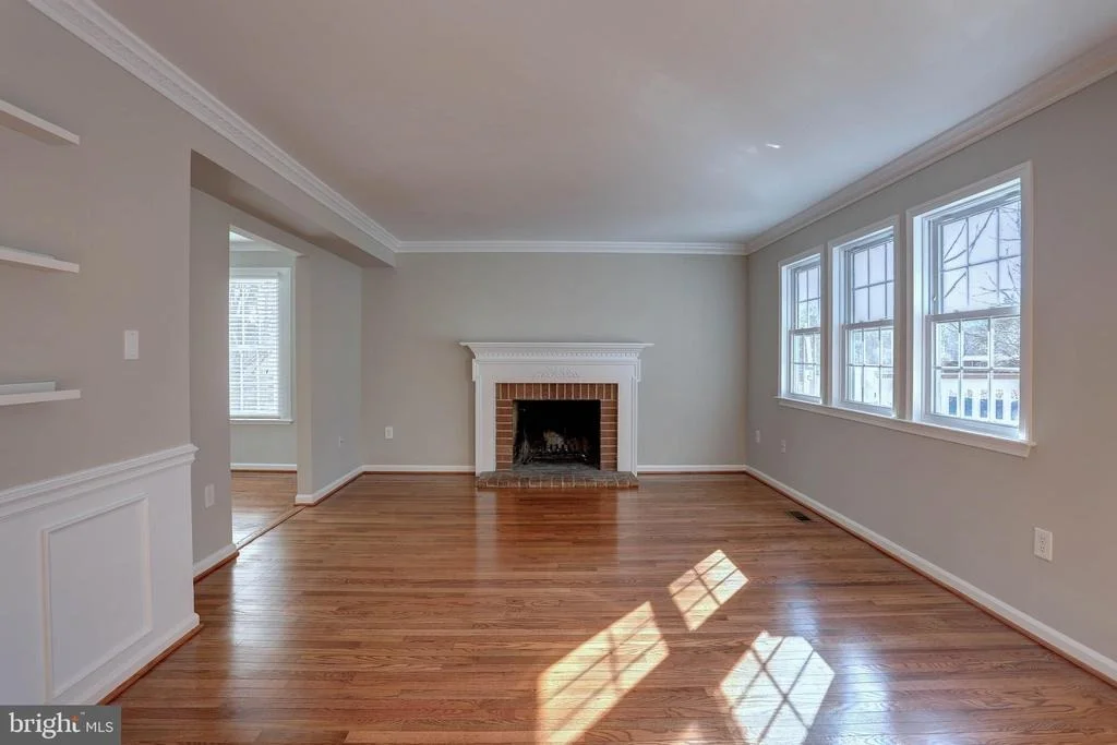 Photo of 8278 LEISHEAR ROAD