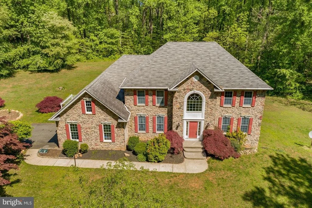 Photo of 1105 THOMPSON WAY