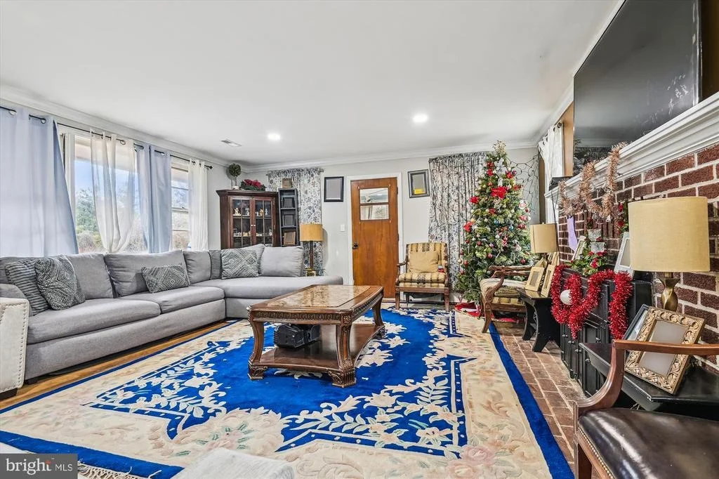 Photo of 307 CROWL ROAD