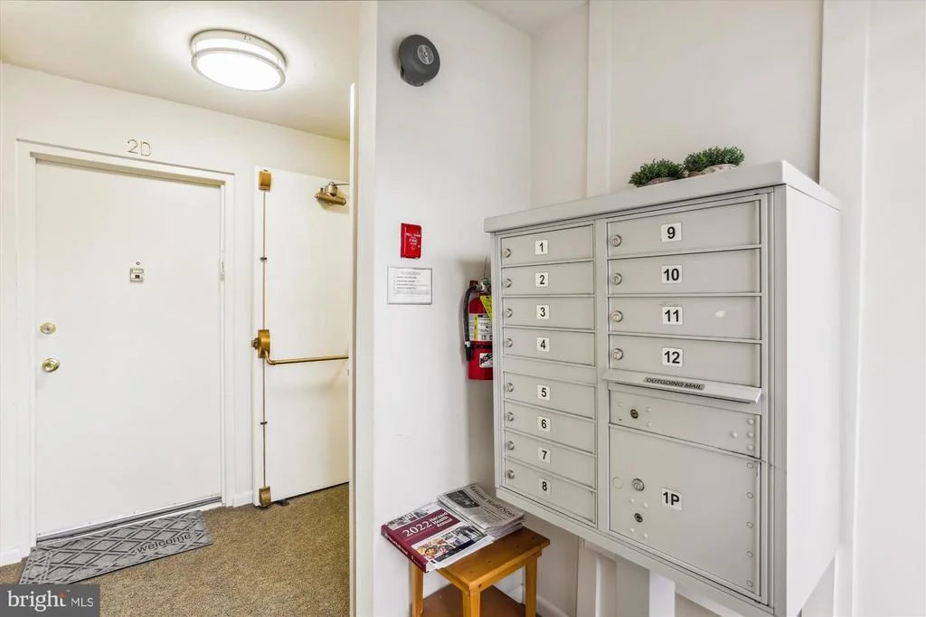 Photo of Unit 102D at 3640 GLENEAGLES DRIVE