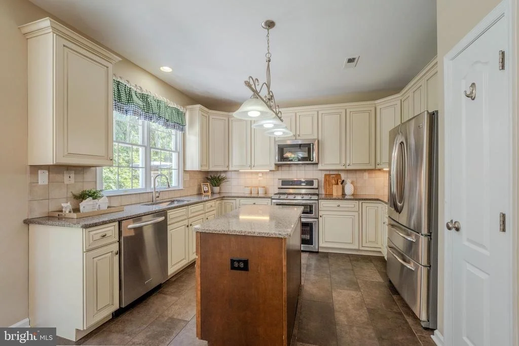 Photo of 1327 MURRAY DOWNS WAY