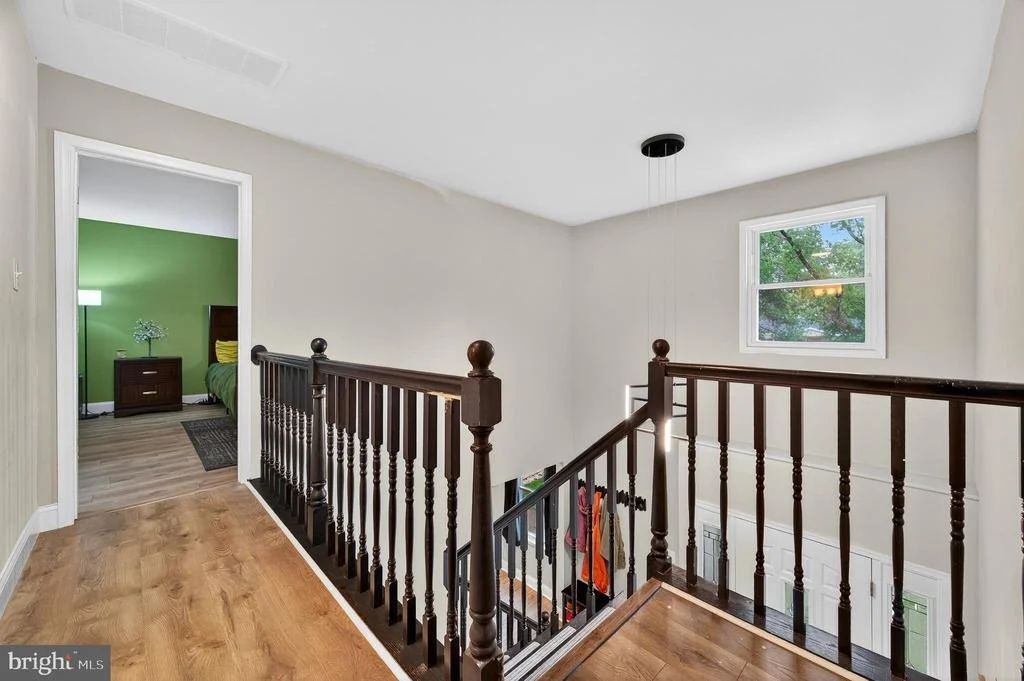 Photo of 9015 LONGBOW ROAD