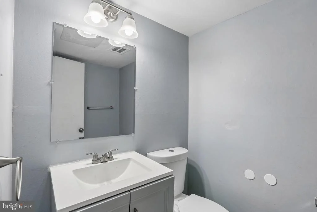 Photo of 720 CHAPELGATE DRIVE