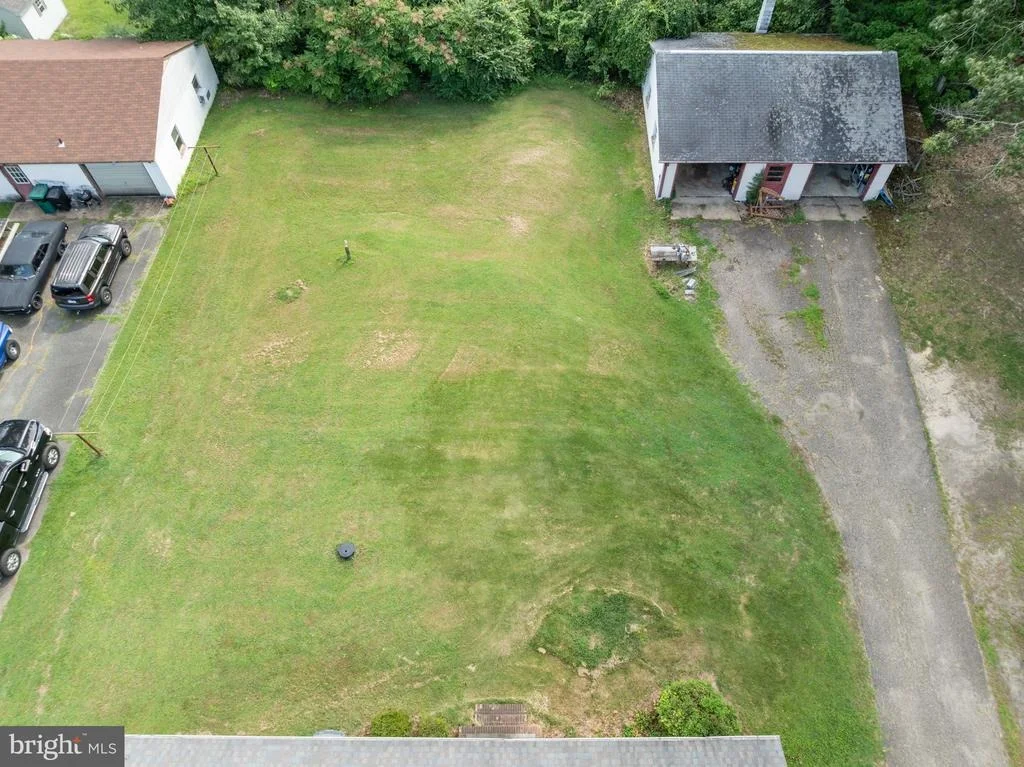 Photo of 5405 DUCLOS LANE