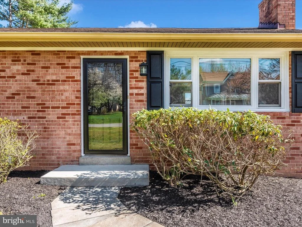 Photo of 15224 GANLEY ROAD