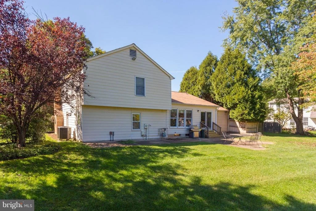 Photo of 16009 WALLINGFORD ROAD