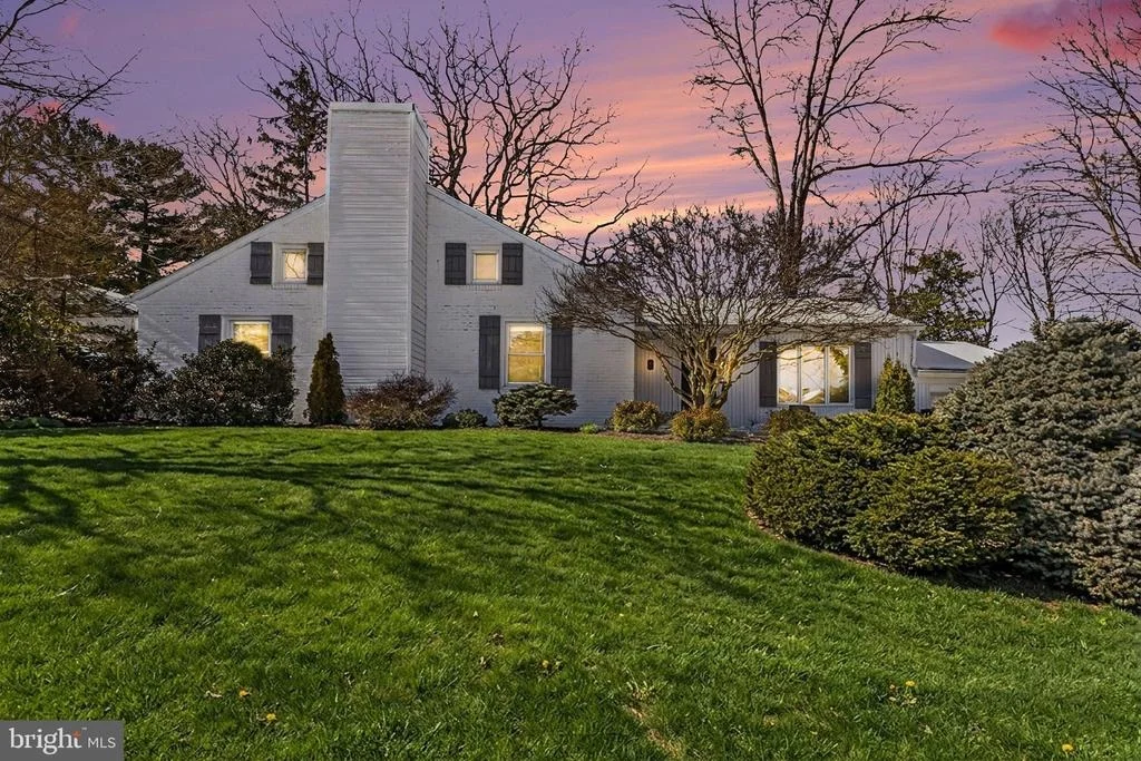 Photo of 3 MARBETH HILL
