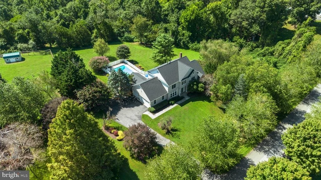 Photo of 2109 LINK ROAD