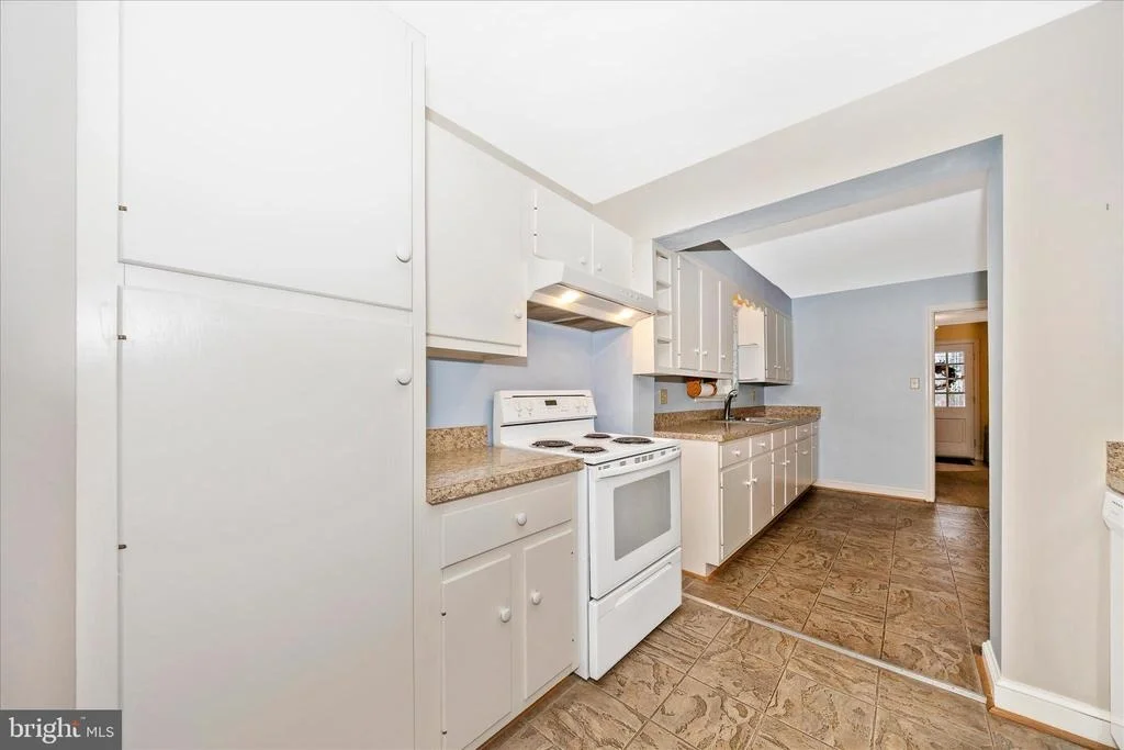 Photo of 9 E 13TH STREET