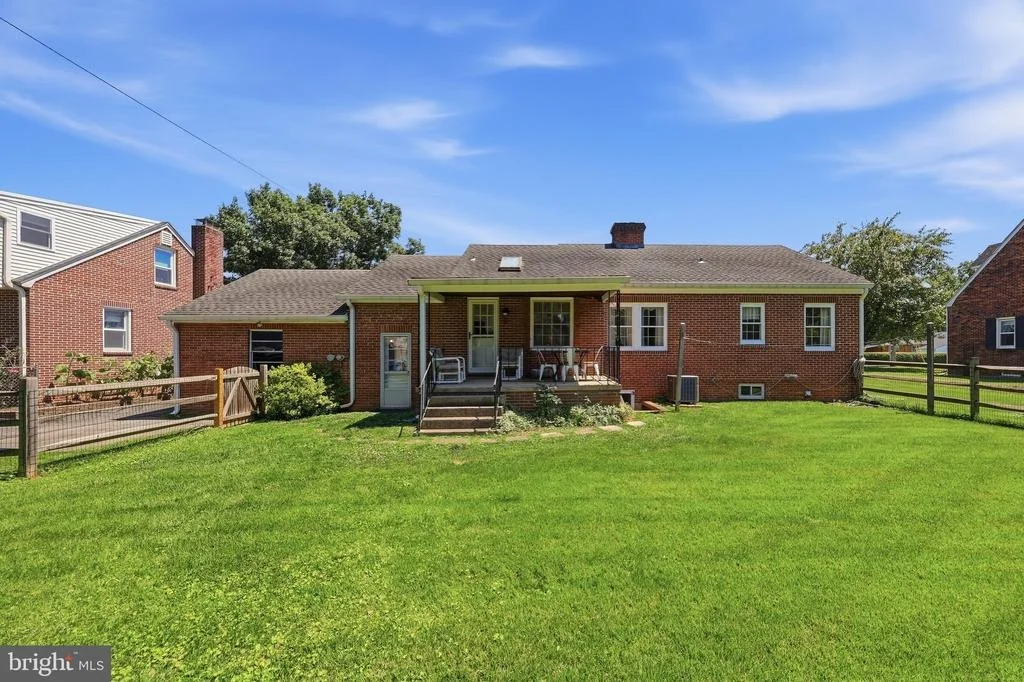 Photo of 19 NORVA AVENUE