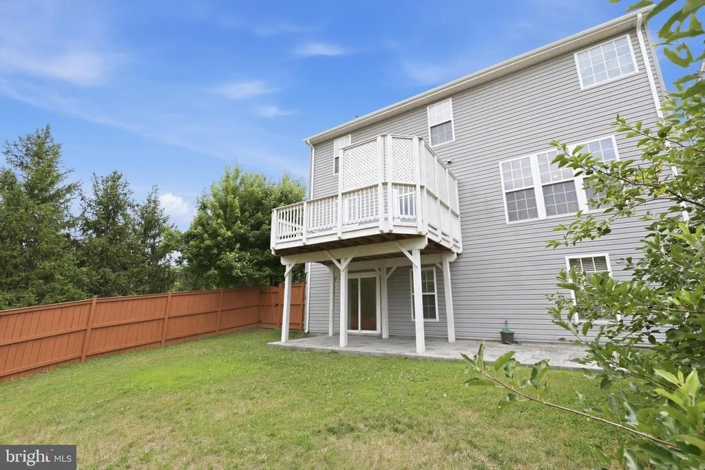 Photo of 17515 MINA LANE