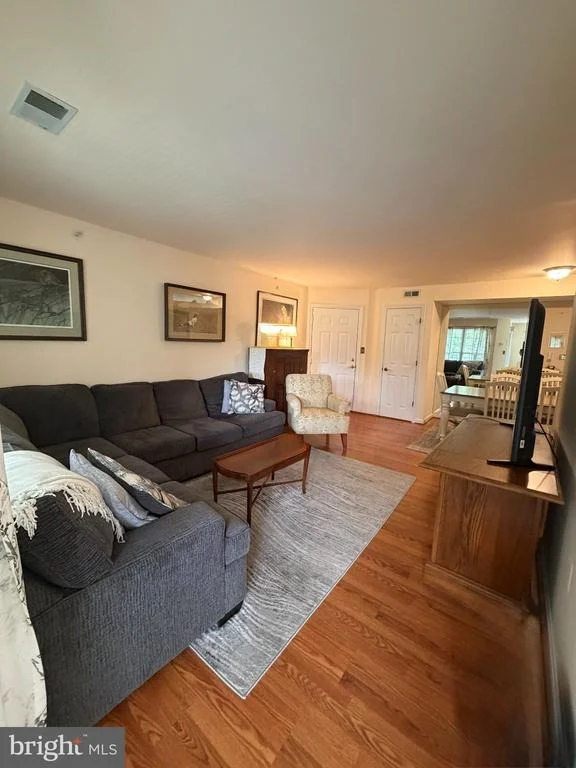 Photo of Unit 3D at 3810 NORMANDY DRIVE