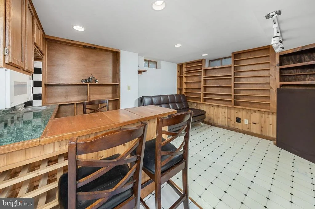 Photo of 1122 RAINBOW CIRCLE