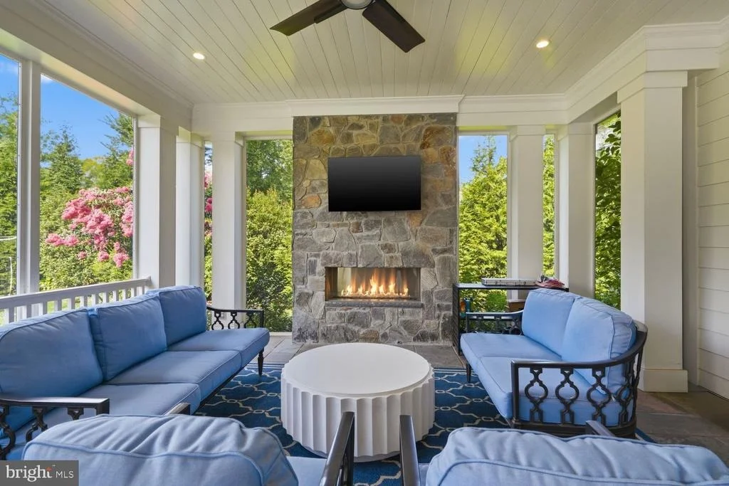 Photo of 6909 ARBOR LANE