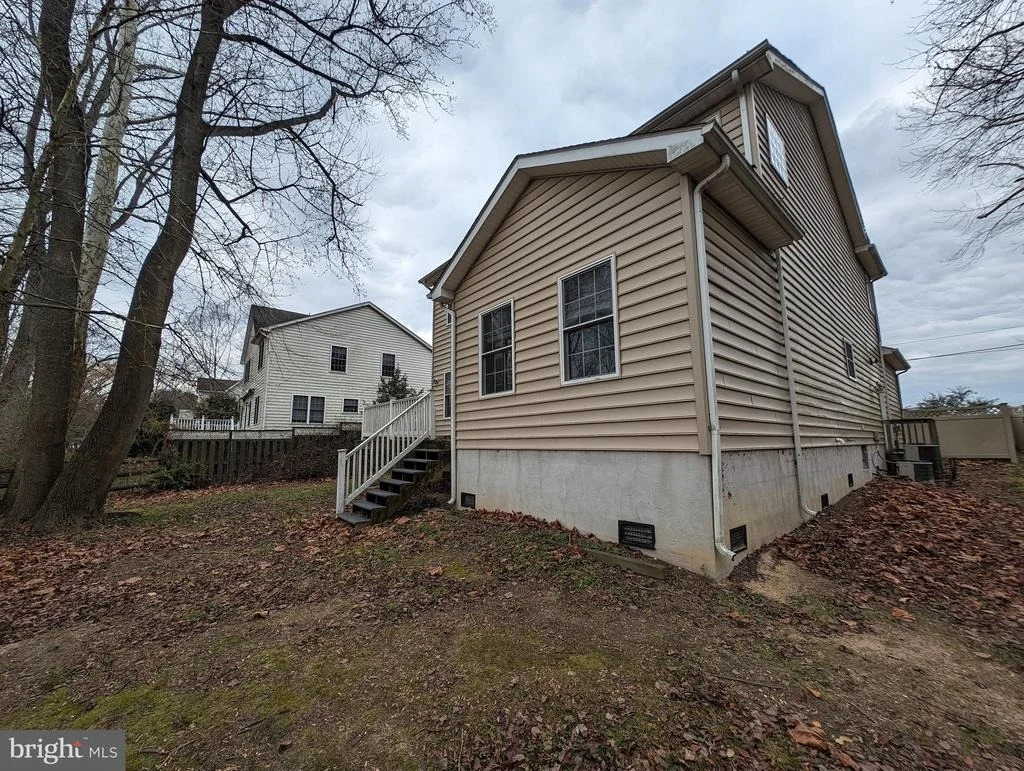 Photo of 32159 RIVER ROAD