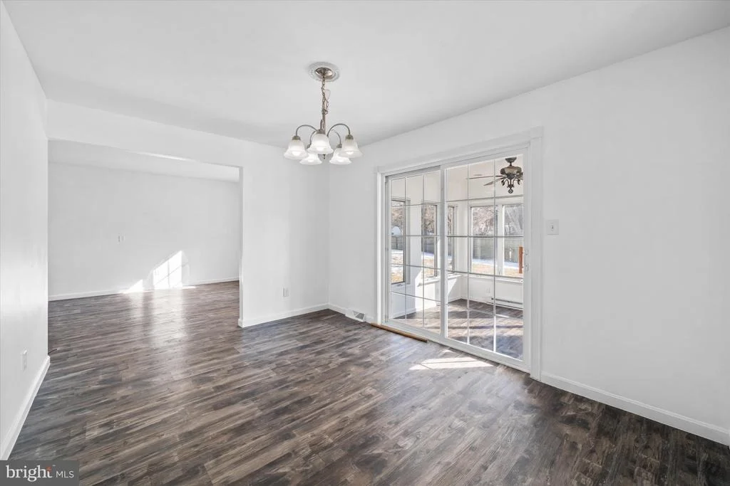Photo of 19 SQUIRE CIRCLE