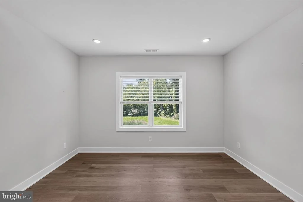 Photo of 127 ALROY ROAD