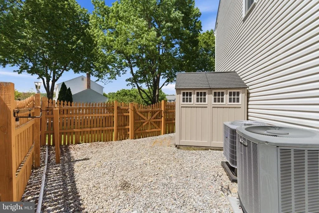 Photo of 19201 FOREST BROOK ROAD