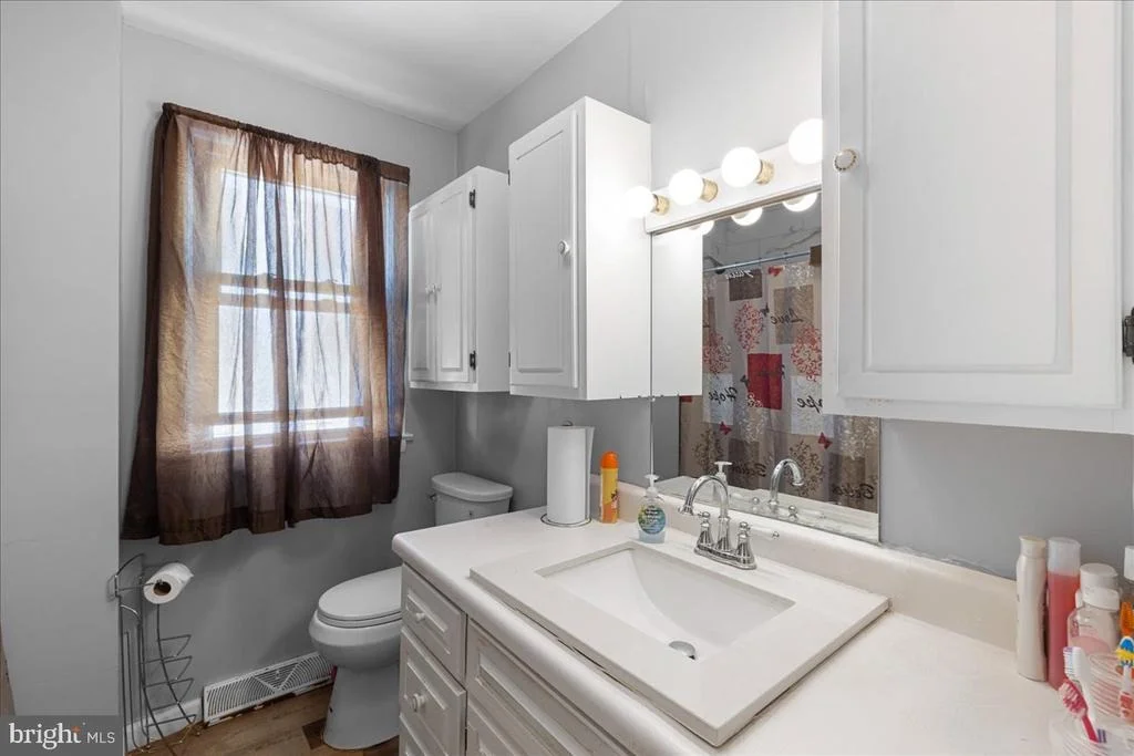 Photo of 21 BUTTONWOOD DRIVE