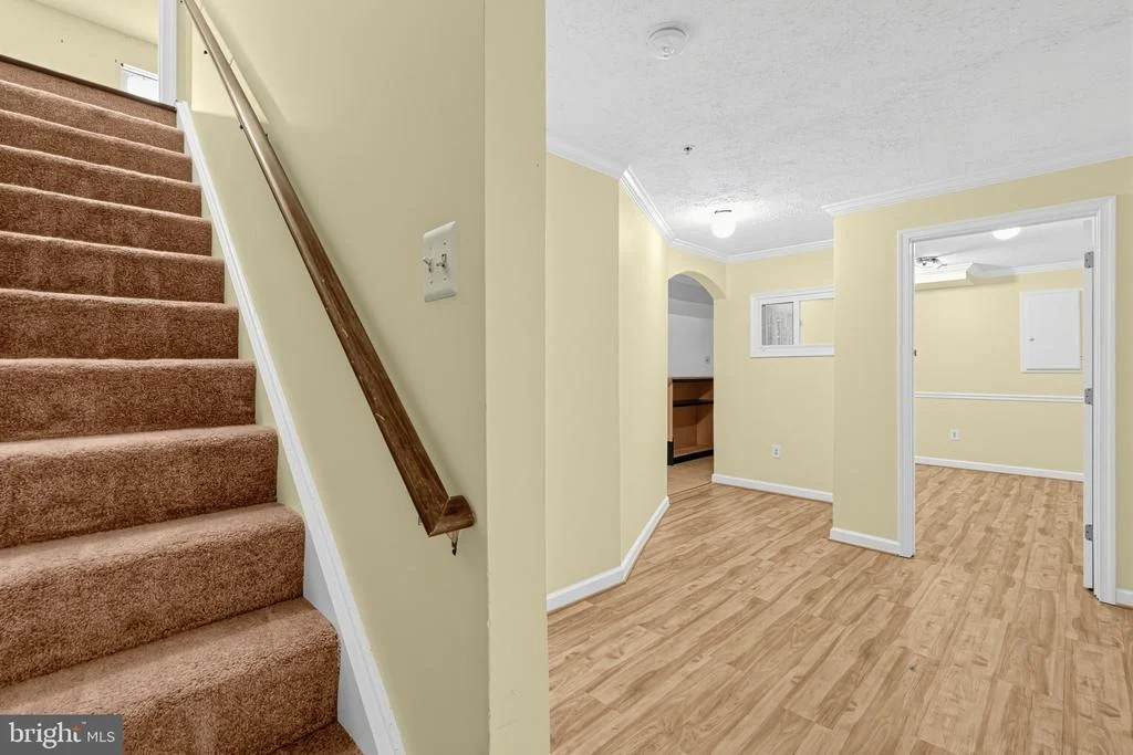 Photo of 9223 E GARY LANE E