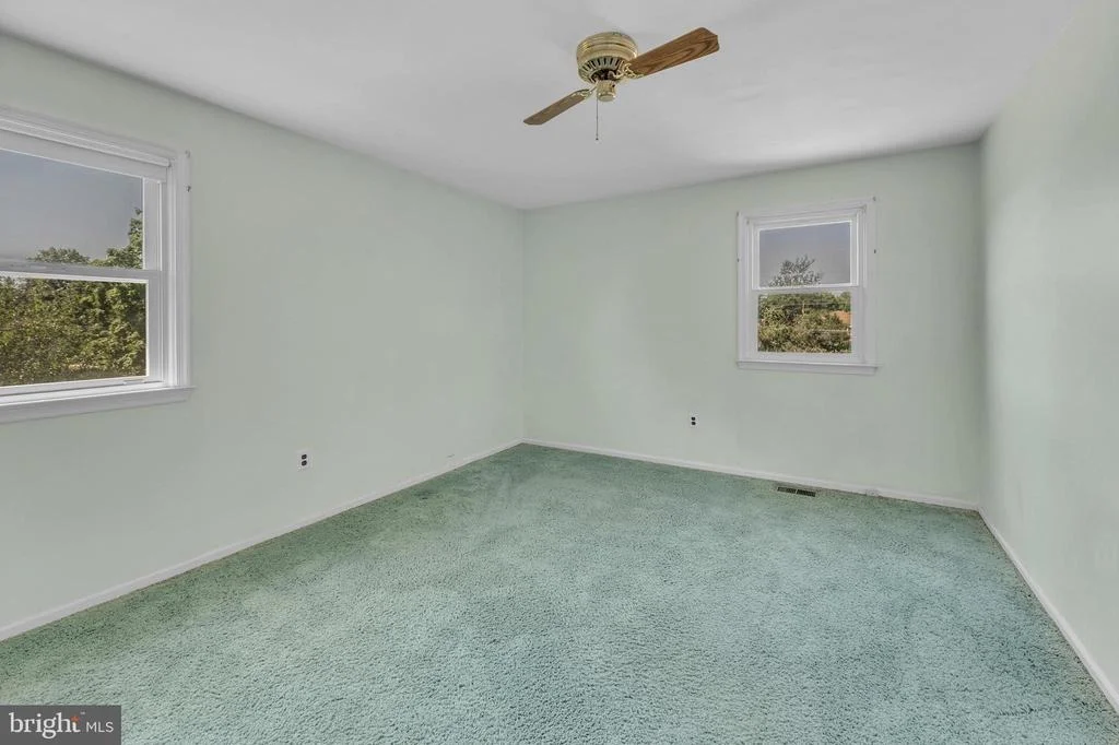 Photo of 1 CHATEAU DRIVE