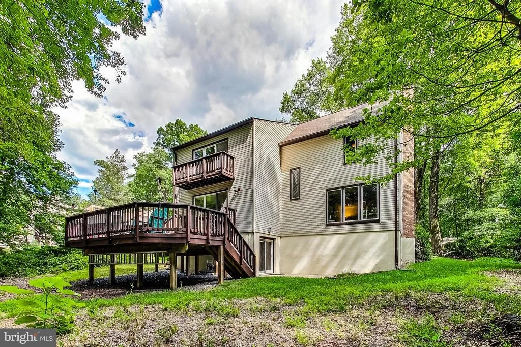 Photo of 2452 FREETOWN DRIVE