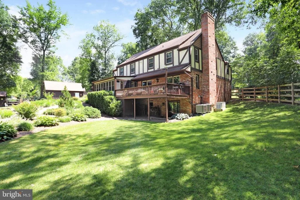 Photo of 24930 DUNNAVANT DRIVE