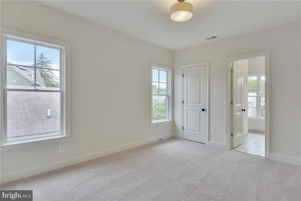 Photo of 4510 MAPLE AVENUE