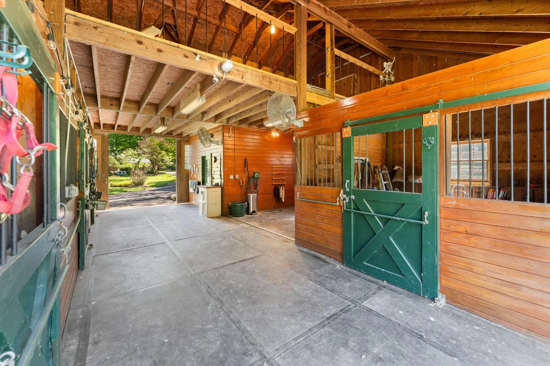 Photo of 23559 PARSONS ROAD