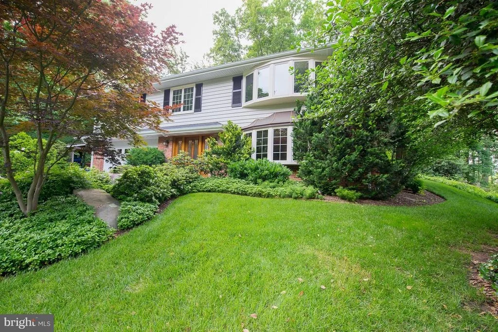 Photo of 1210 HUNTLY PLACE