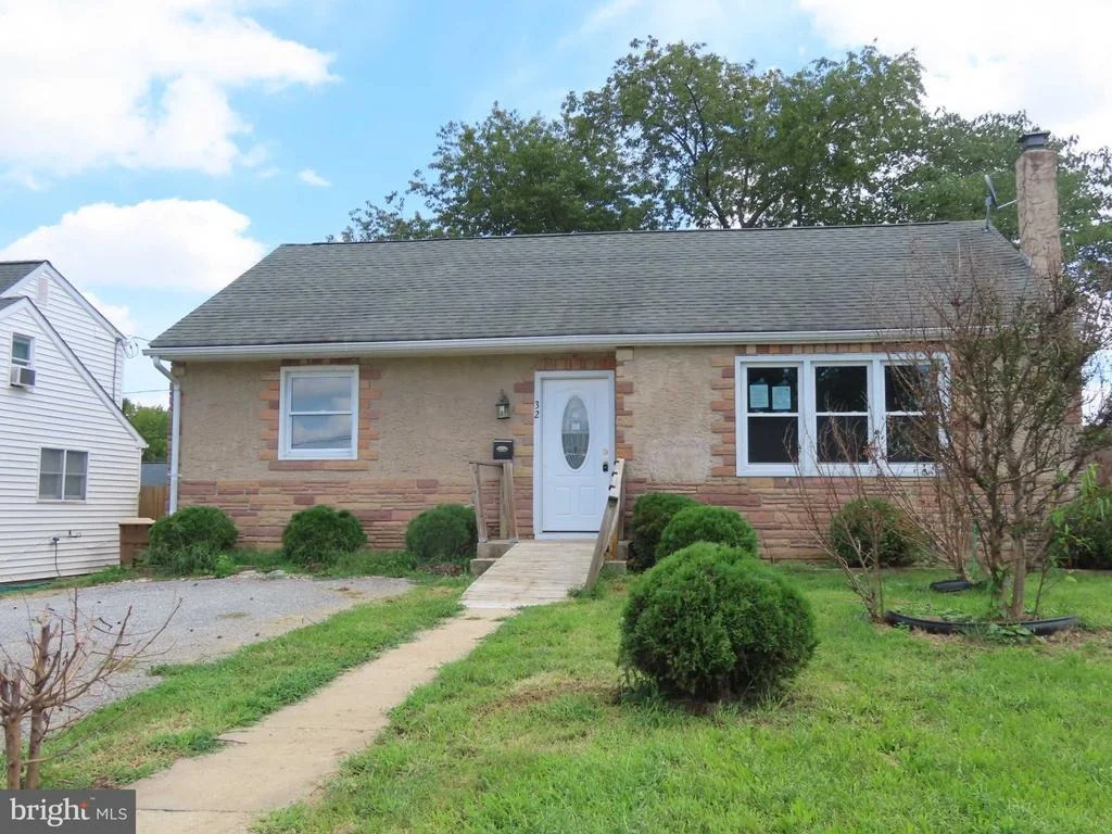 Photo of 32 PAUL ROAD