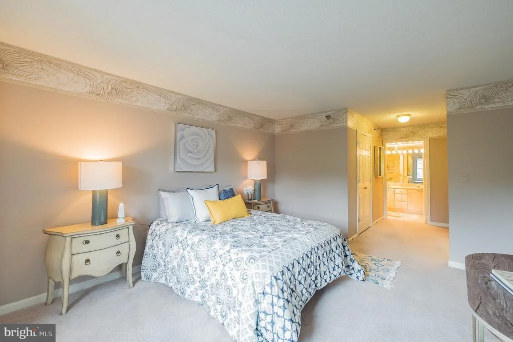 Photo of Unit 306 at 14801 PENNFIELD CIRCLE