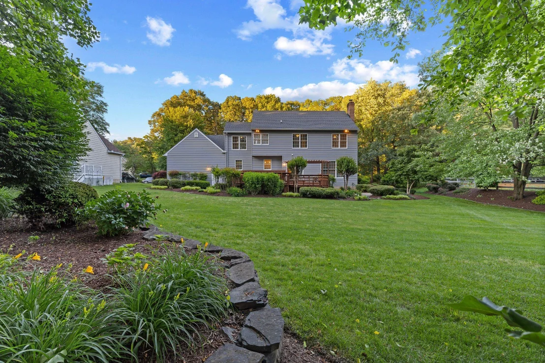 Photo of 71 SIMMONS LANE