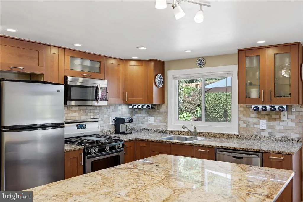Photo of 10929 HOWLAND DRIVE
