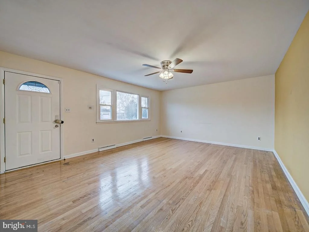 Photo of 10524 DEACON ROAD