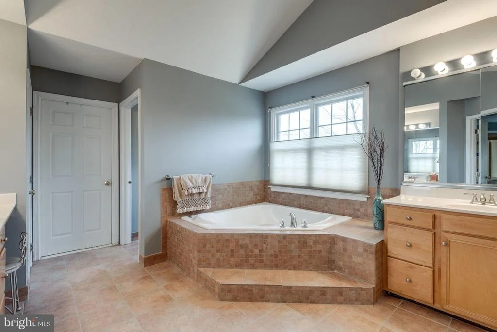 Photo of 42764 JONQUIL LANE