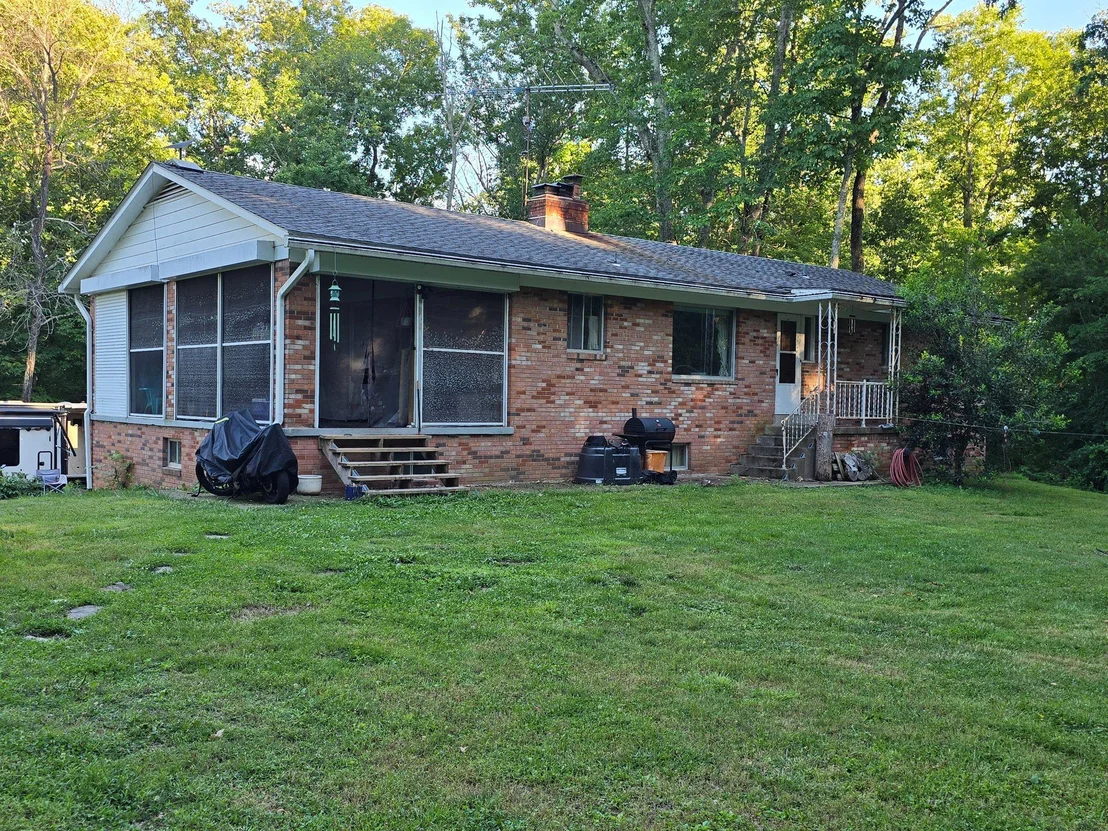 Photo of 6301 LEEDS MANOR