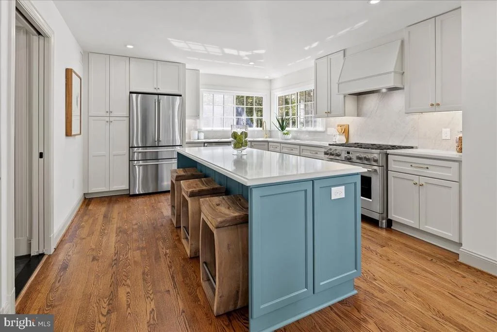 Photo of 9020 BEATTY DRIVE